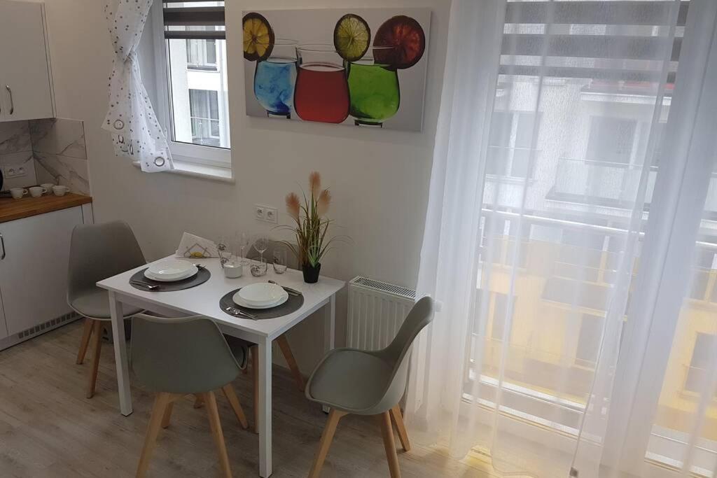 Komfortowy Nowoczesny Apartament Kustronia Z Garazem Balkonem Wanna Bielsko-Biala Exterior foto